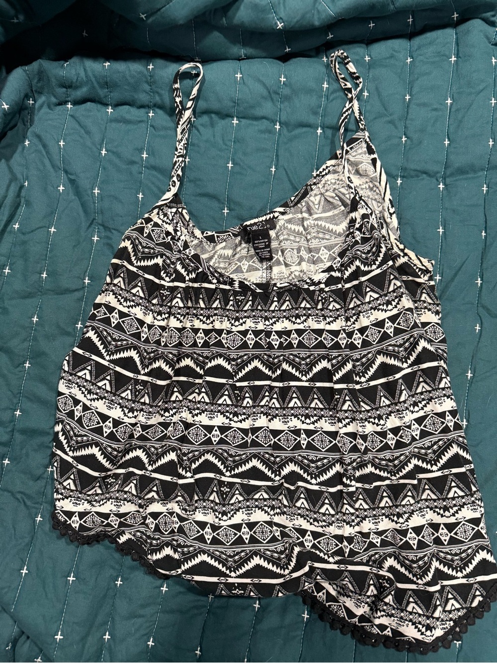 Rue21 Black and White 2 size large crop top vintage 2014